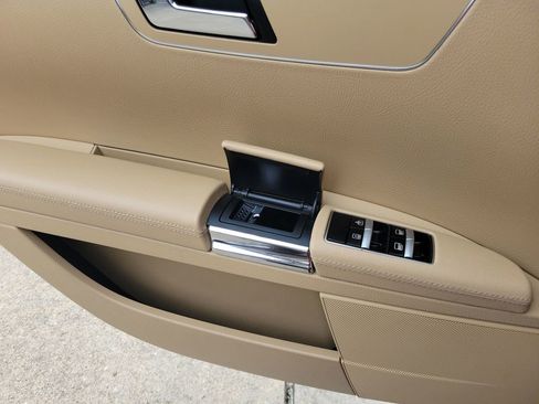 Used 2013 Mercedes-Benz S 550 4MATIC image 16