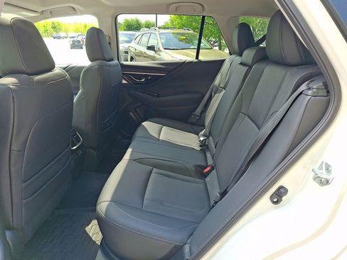 Certified 2024 Subaru Outback Limited AWD/4WD image 11