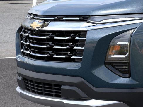 New 2025 Chevrolet Equinox LT w/ Convenience Package II image 13