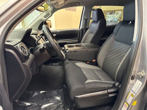 Used 2019 Toyota Tundra SR5 w/ TRD Off Road Package AWD/4WD image 30