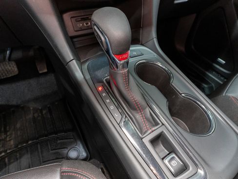 Used 2022 Chevrolet Equinox RS w/ RS Leather Package image 21