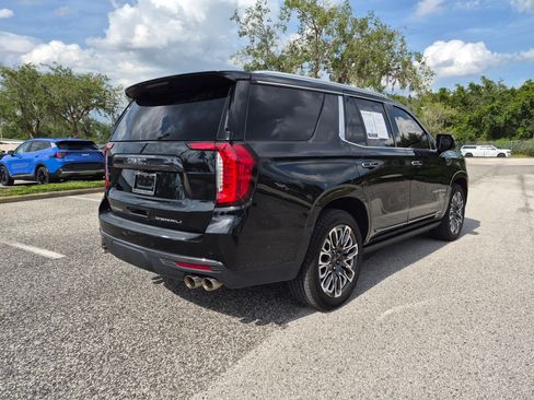 Used 2023 GMC Yukon Denali Ultimate w/ LPO, Floor Liner Package AWD/4WD image 3