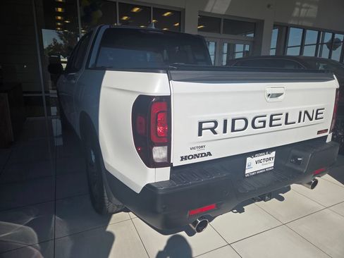 Certified 2025 Honda Ridgeline TrailSport image 11