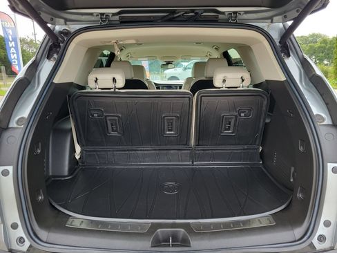 Used 2023 Buick Enclave Essence w/ LPO, Floor Liner Package FWD image 6