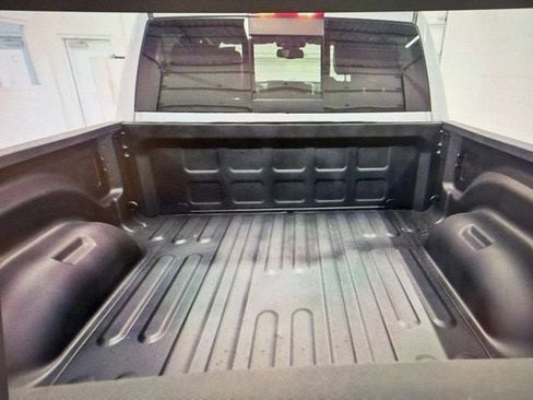 Used 2024 RAM 2500 Laramie AWD/4WD image 6