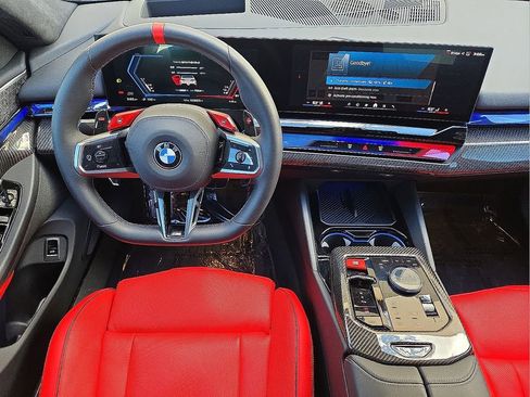 Used 2026 BMW M5 w/ Carbon Package image 18