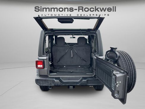 Used 2023 Jeep Wrangler Sport S image 10