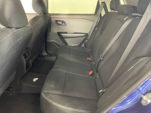 Used 2023 Nissan Rogue S AWD/4WD image 12