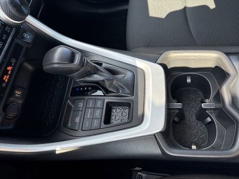 Used 2023 Toyota RAV4 LE image 19