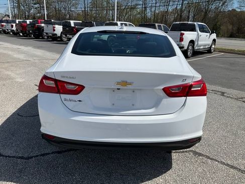 Used 2018 Chevrolet Malibu LT image 22
