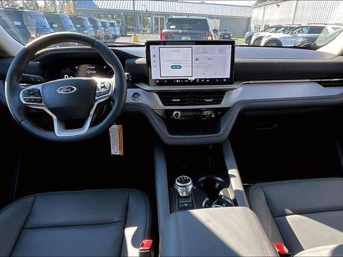 New 2026 Ford Explorer Active image 5