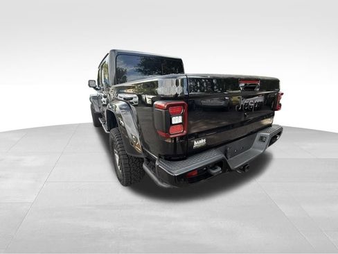 Used 2021 Jeep Gladiator Overland AWD/4WD image 5