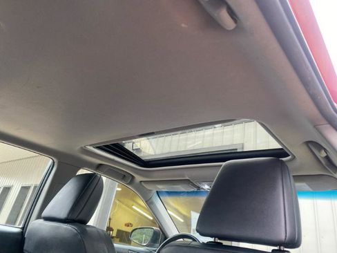 Used 2012 Toyota Camry SE image 19