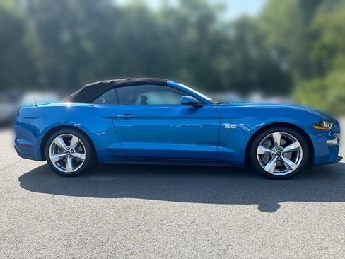 Used 2019 Ford Mustang GT Premium w/ Equipment Group 401A RWD image 9