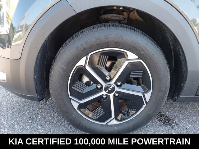 Certified 2024 Kia Niro LX FWD image 10