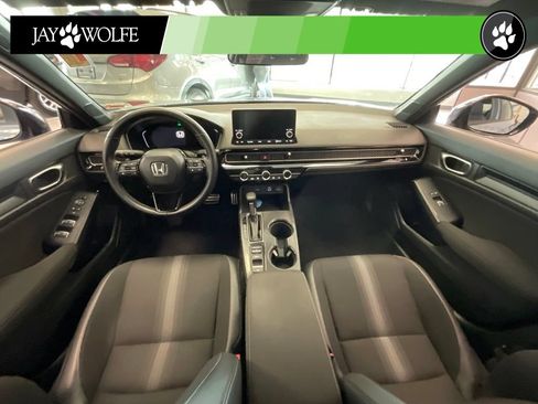 Used 2024 Honda Civic Sport image 8