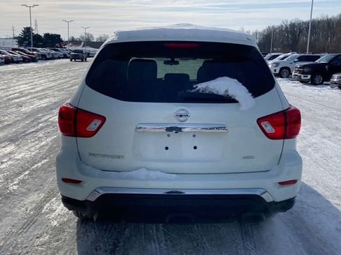Used 2020 Nissan Pathfinder S image 4