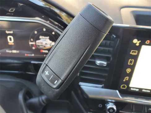 New 2026 GMC Sierra 1500 Elevation image 16