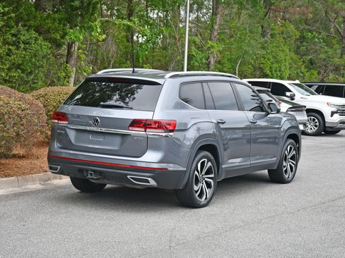 Used 2022 Volkswagen Atlas SEL AWD/4WD image 4