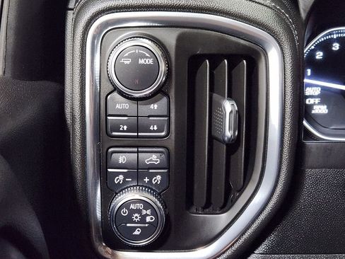 Used 2021 GMC Sierra 1500 SLT image 43