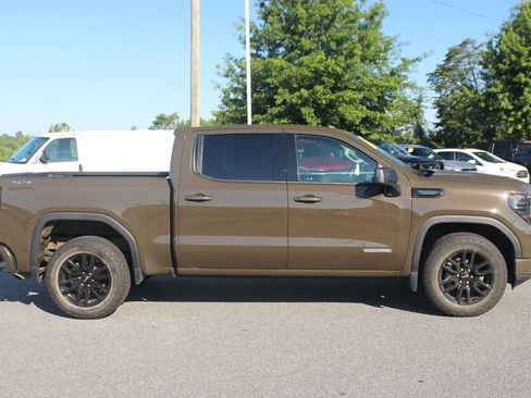 Used 2023 GMC Sierra 1500 Elevation AWD/4WD image 8