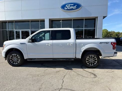 Used 2018 Ford F150 XLT w/ Equipment Group 302A Luxury AWD/4WD image 4