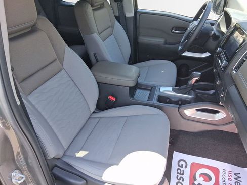 Used 2024 Nissan Frontier SV w/ SV Convenience Package RWD image 26