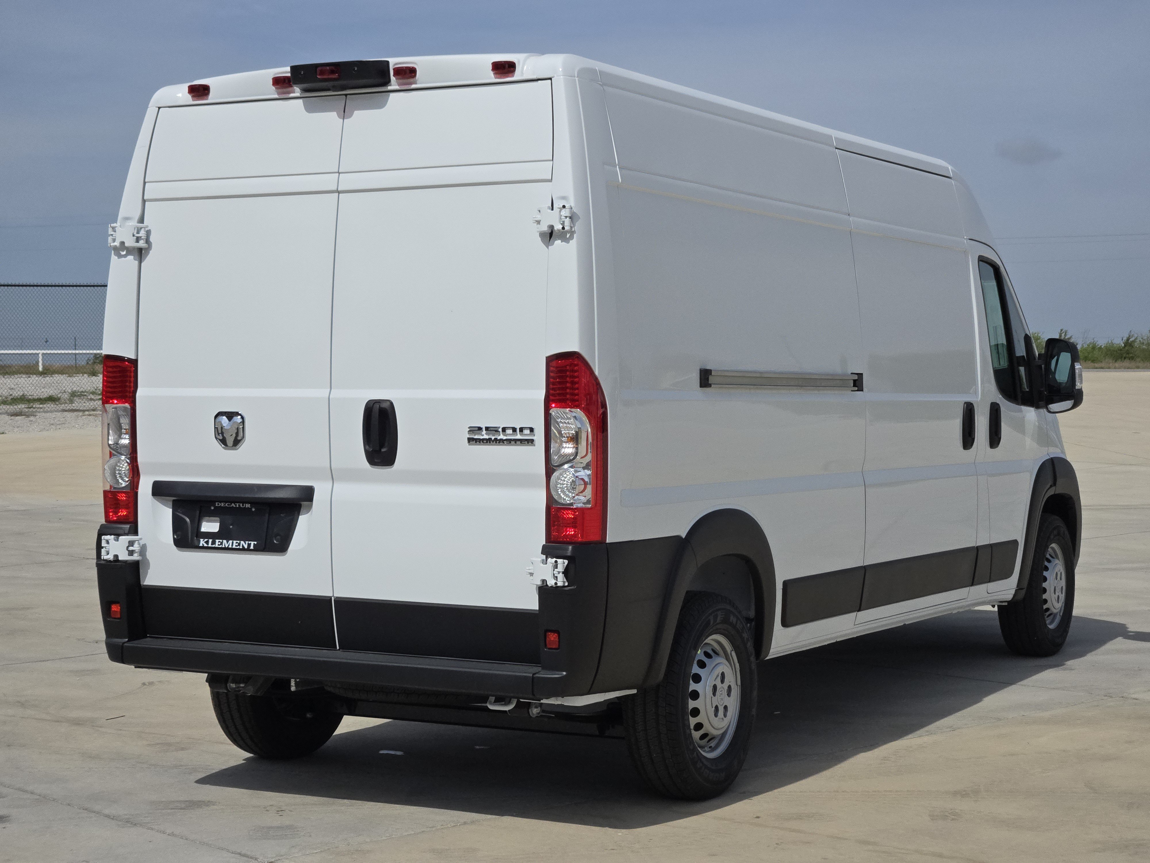 New 2026 RAM ProMaster 2500 w/ Convenience Group FWD image 5