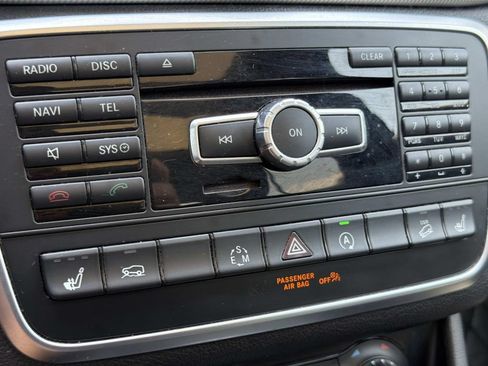 Used 2015 Mercedes-Benz GLA 250 4MATIC image 23