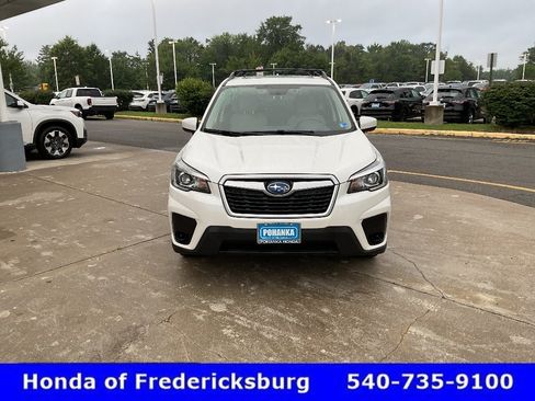 Used 2019 Subaru Forester Premium AWD/4WD image 8