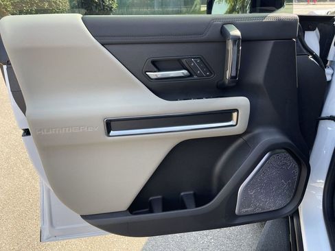 New 2026 GMC Hummer EV SUV image 22
