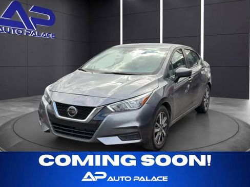 Used 2021 Nissan Versa SV image 1