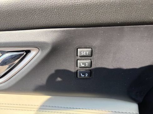 Used 2019 Subaru Ascent Limited w/ Popular Package #3 AWD/4WD image 33