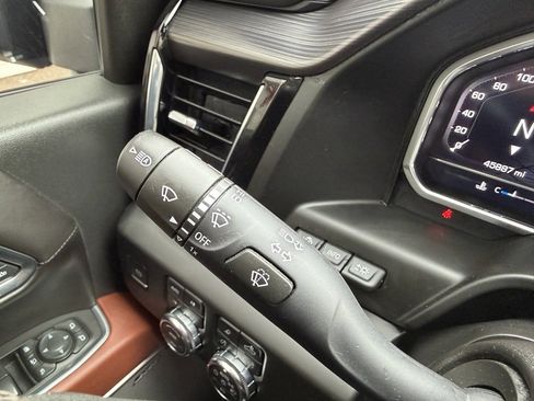 Certified 2024 GMC Sierra 2500 Denali Ultimate image 25