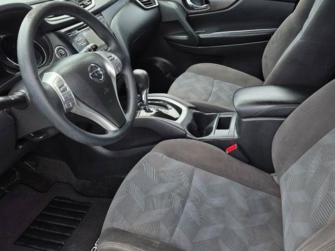 Used 2016 Nissan Rogue SV FWD image 12