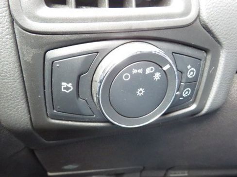 Used 2013 Ford Focus SE image 24