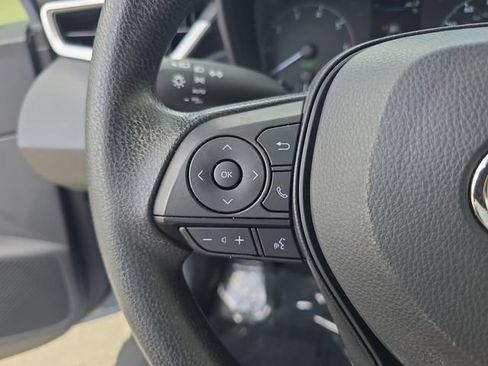 Used 2025 Toyota Corolla LE FWD image 20
