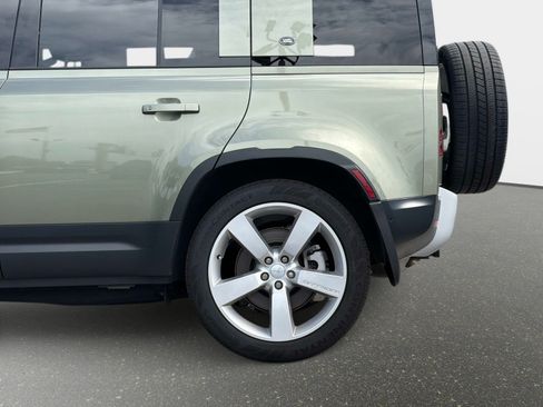Used 2024 Land Rover Defender 110 S AWD/4WD image 15