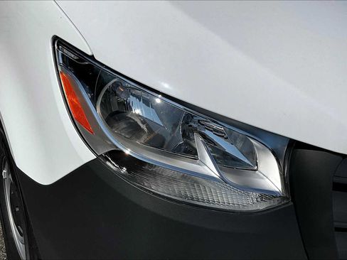 New 2025 Mercedes-Benz Sprinter 2500 image 16