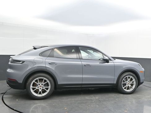 New 2026 Porsche Cayenne Coupe image 10