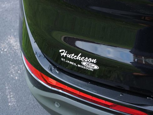 Used 2025 Lincoln Corsair AWD w/ Towing Package image 10