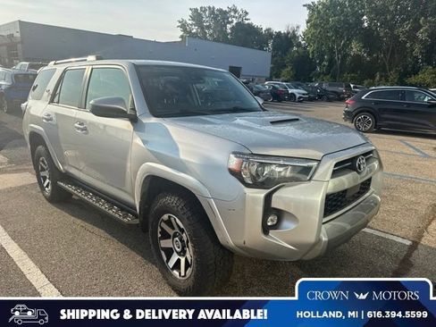 Used 2022 Toyota 4Runner TRD Off-Road AWD/4WD image 1