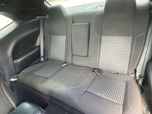 Used 2021 Dodge Challenger SXT image 11