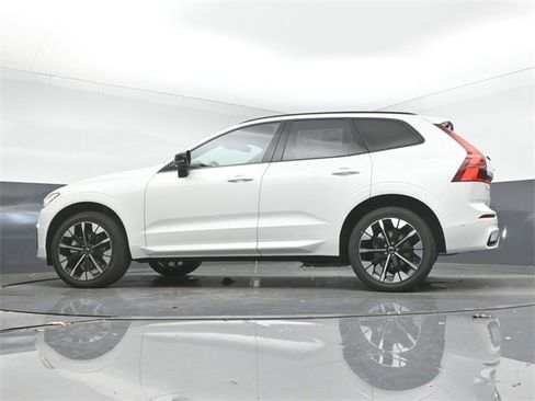 New 2026 Volvo XC60 B5 Plus w/ Protection Package Premier image 42