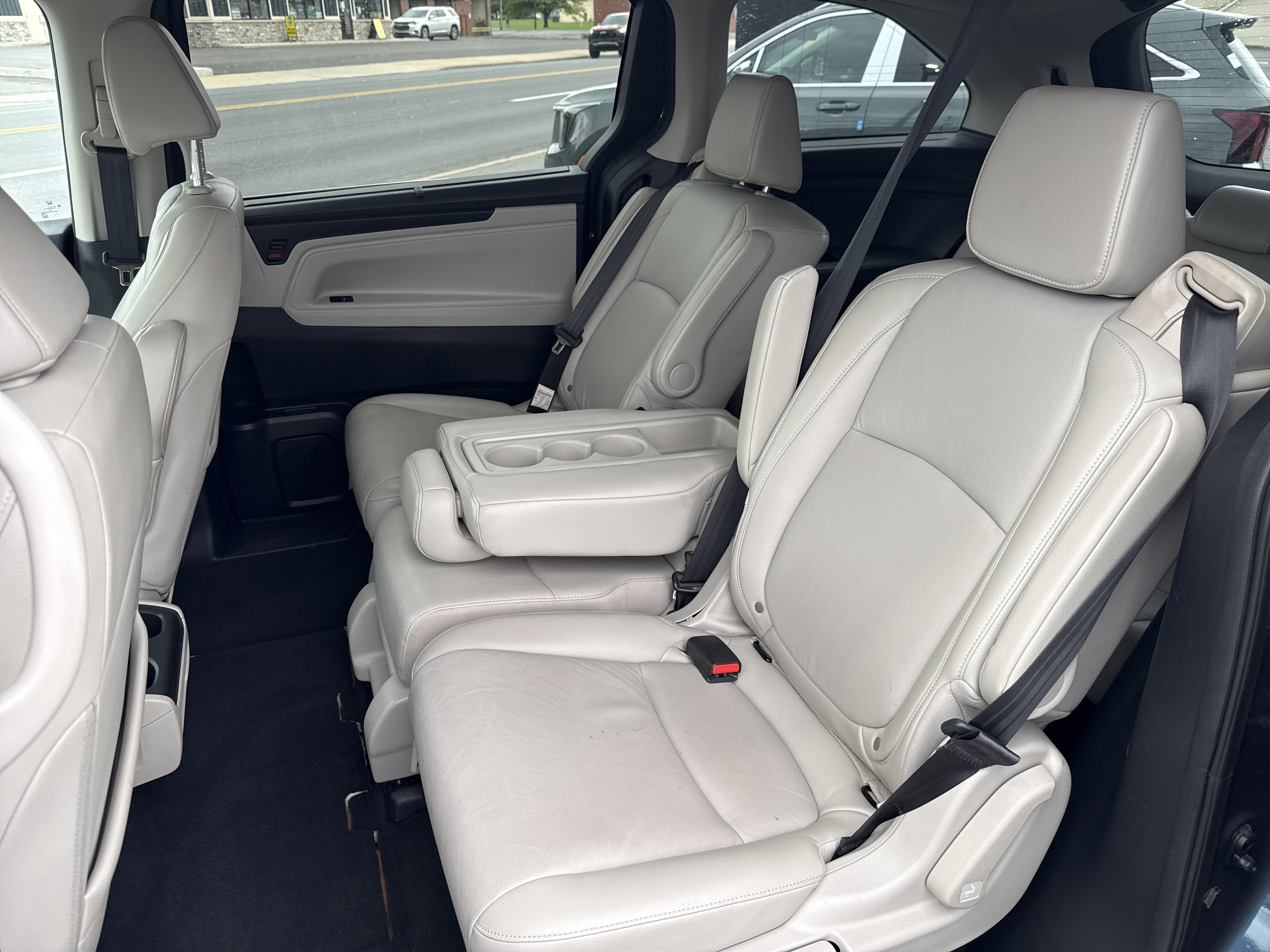 Used 2025 Honda Odyssey EX-L image 13