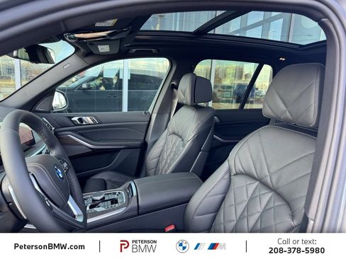 New 2026 BMW X5 xDrive50e image 17