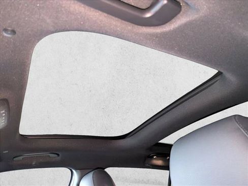 Certified 2022 Mercedes-Benz EQB 350 4MATIC image 17