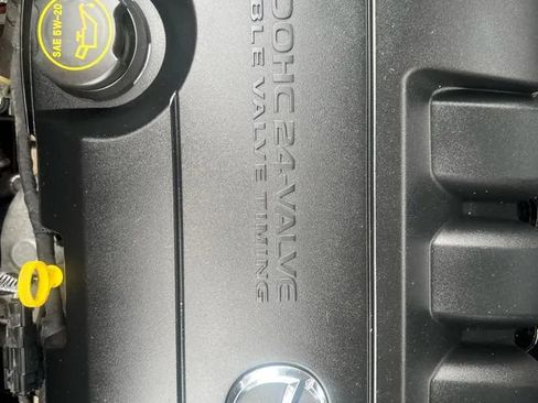 Used 2011 MAZDA CX-9 Touring w/ Moonroof & Bose Audio Pkg FWD image 43