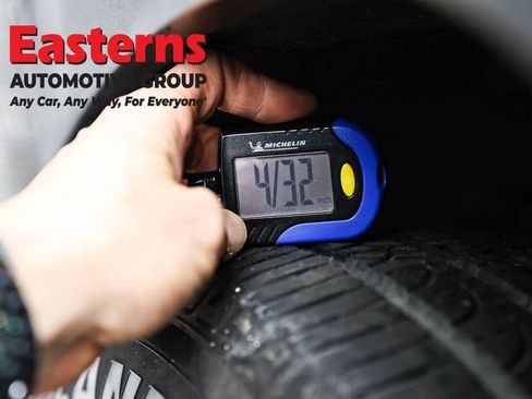 Used 2019 GMC Terrain SLE w/ Driver Convenience Package image 30