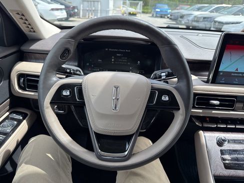 Used 2023 Lincoln Aviator Reserve w/ Equipment Group 201A image 21